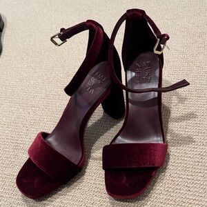 Naturalizer Burgundy Velvet Heels